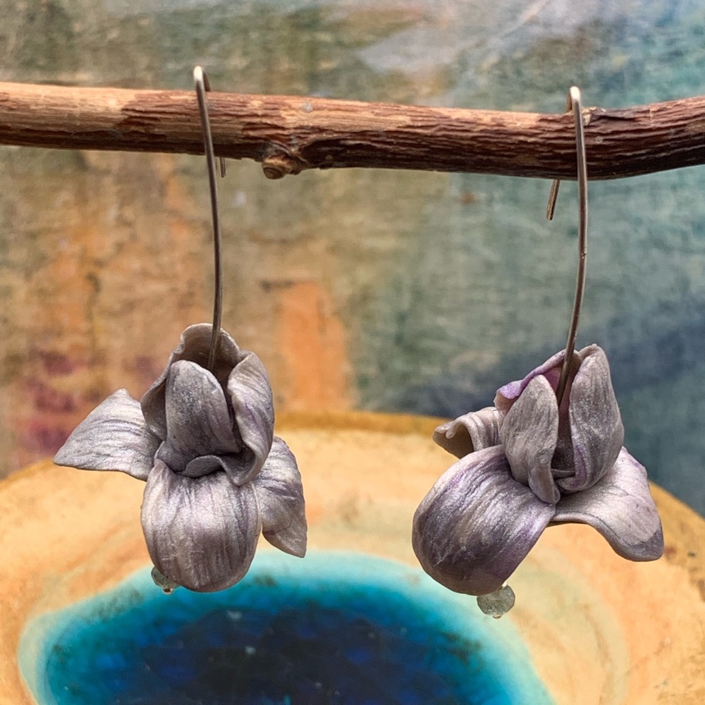 Handmade Iris dangle silver earrings & Aquamarine - Picture 4 of 7